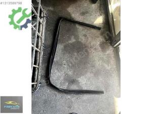Transporter T5 2004-2010 Çıkma Sol Ön Cam Kenar Fitili