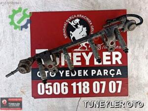 Mazda 323 Enjektör Kütüğü Komple
