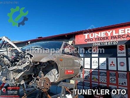 Mazda 323 Sol Arka Çamurluk çıkma parça