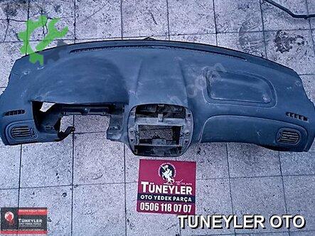Mazda 323 Torpido çıkma parça