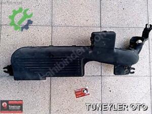 Mazda 323 Ön Hava Deposu