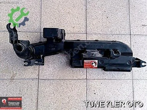 Mazda 323 Hava Filtresi Kutusu çıkma parça