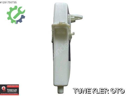 Toyota Hilux Silecek Suyu Deposu 89-1997 çıkma parça