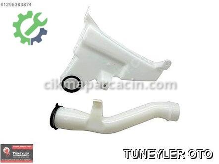 Toyota Hilux Cam Suyu Deposu çıkma parça