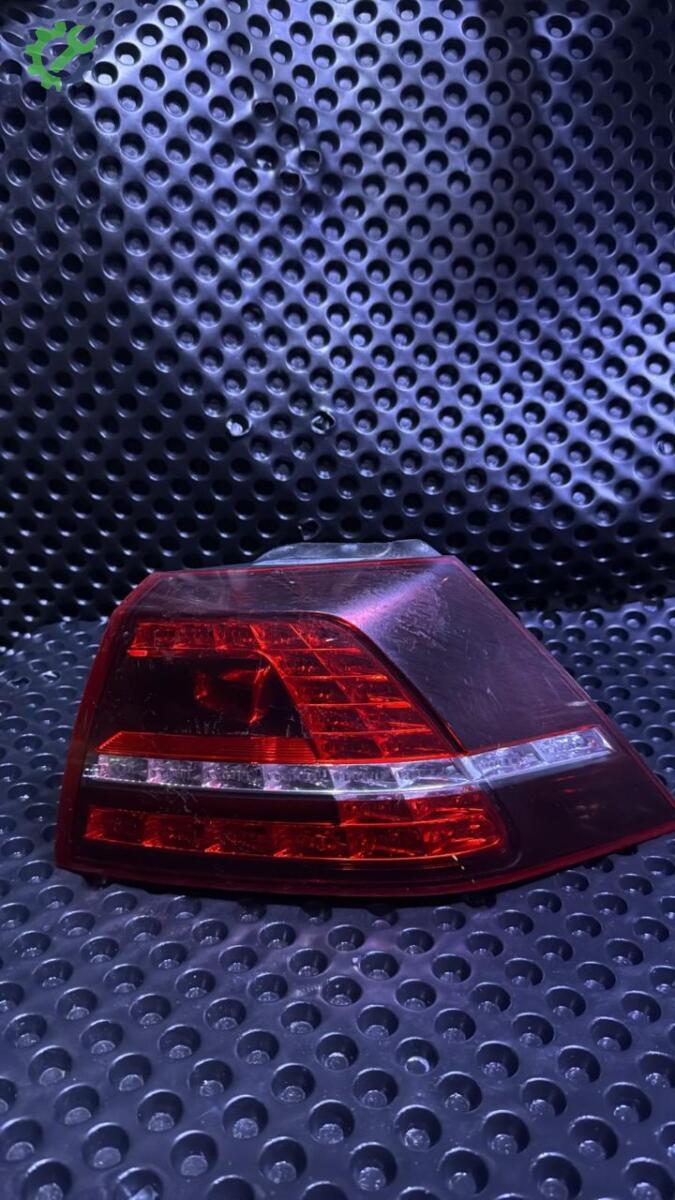 Volkswagen Golf Sağ Stop çıkma parça