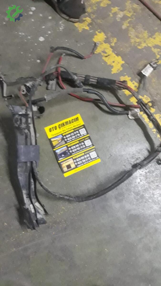 Volkswagen Jetta Motor Tesisatı çıkma parça