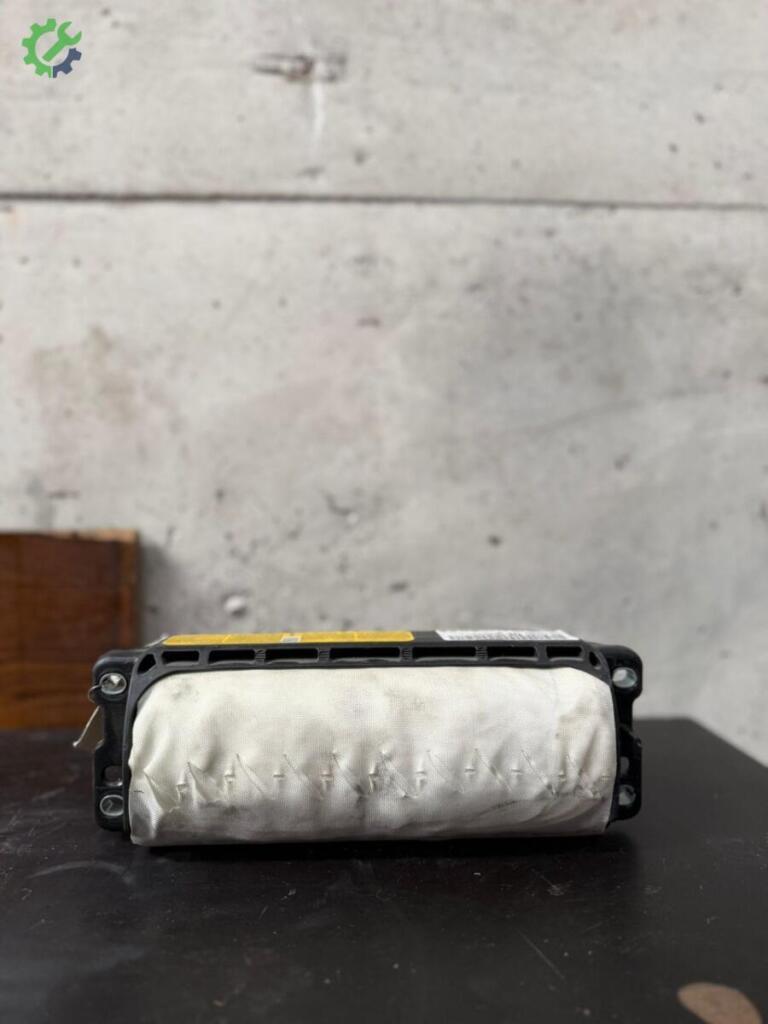 Volkswagen Passat Airbag çıkma parça
