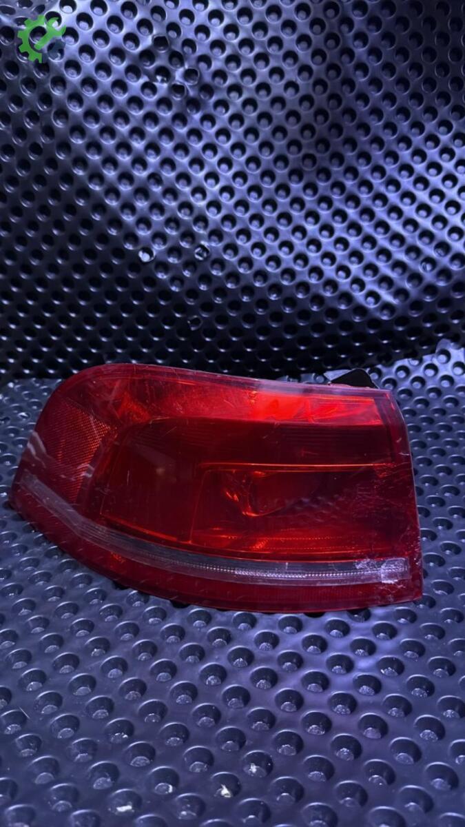 Volkswagen Passat Sol Dış Stop çıkma parça
