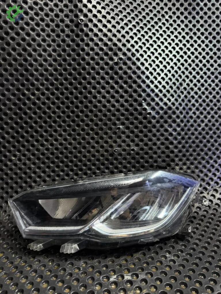 Volkswagen Polo Far çıkma parça