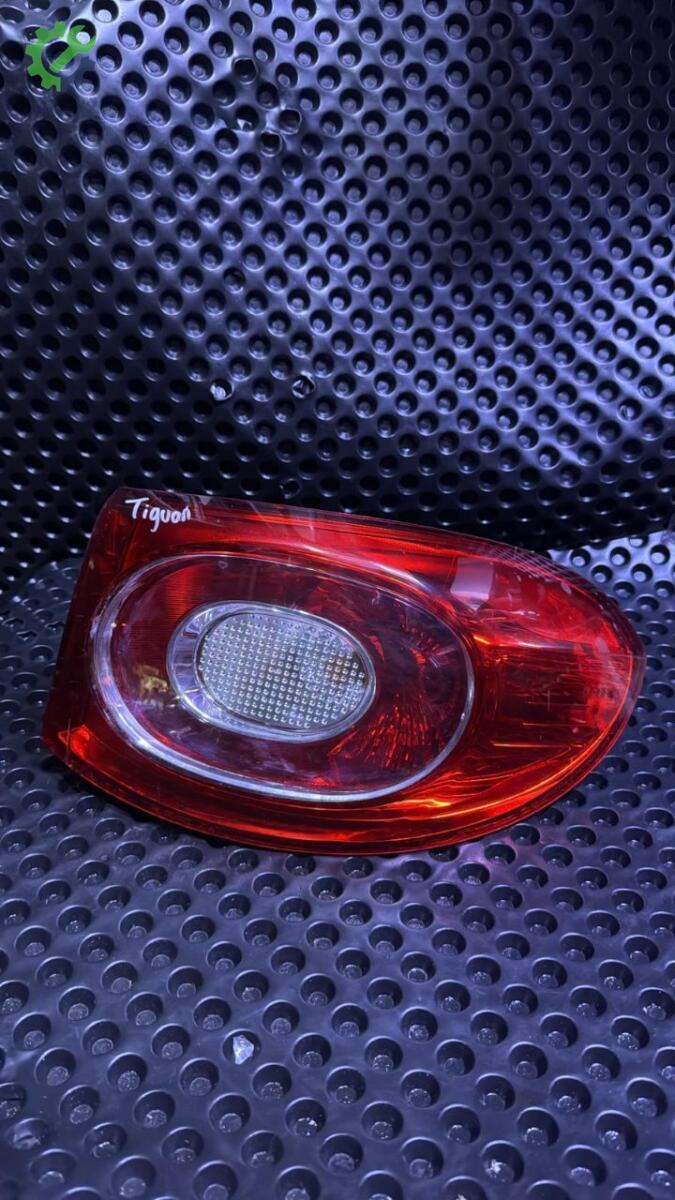 Volkswagen Tiguan Sağ Stop çıkma parça