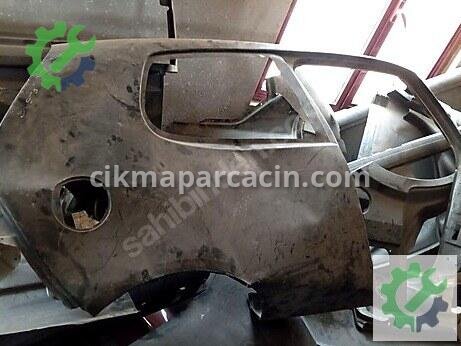 Volkswagen Golf Sağ Arka Çamurluk çıkma parça