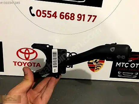 Volkswagen Golf Silecek Kolu çıkma parça