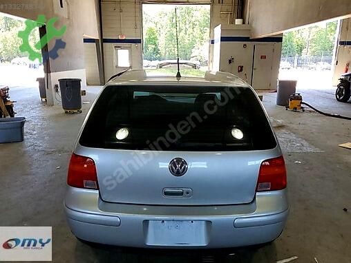 Volkswagen Golf Sol Çamurluk çıkma parça