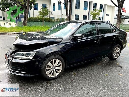 Volkswagen Jetta Arka Dingil çıkma parça