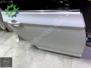 VOLKSWAGEN PASSAT B.8 SAĞ ARKA KAPI BEYAZ