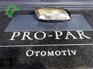 VOLKSWAGEN PASSAT B7 SAĞ FAR 3AB941006