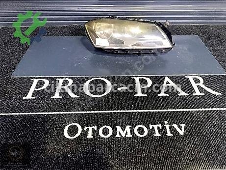 Volkswagen Passat Sağ Ön Far çıkma parça