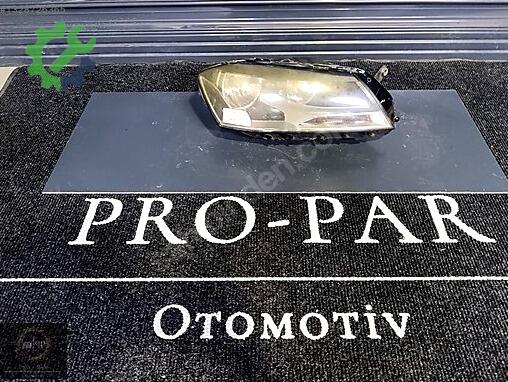 Volkswagen Passat Sağ Ön Far 3AB941006 çıkma parça