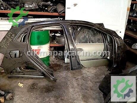 Volkswagen Polo Arka Çamurluk çıkma parça