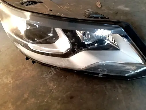 Volkswagen Tiguan Far çıkma parça