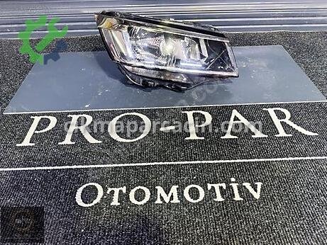 Volkswagen Transporter Sağ Ön Far çıkma parça
