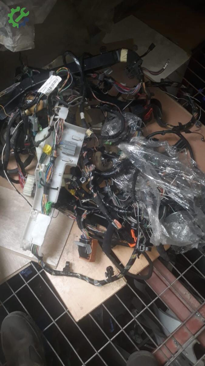 Volvo S60 çıkma parça