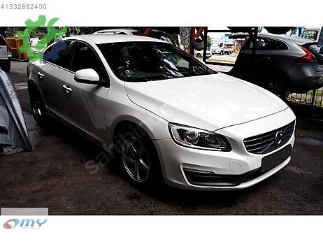 Volvo S60 Sol Çamurluk çıkma parça