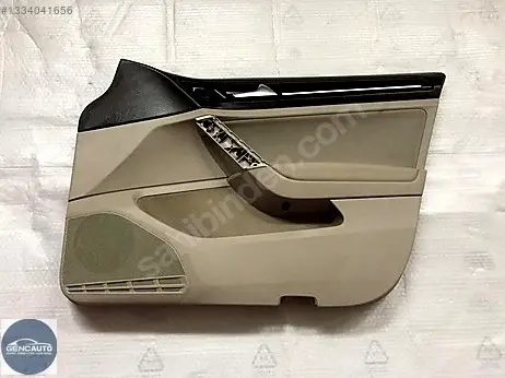 Volkswagen Golf Kapı (Arka Sağ) çıkma parça