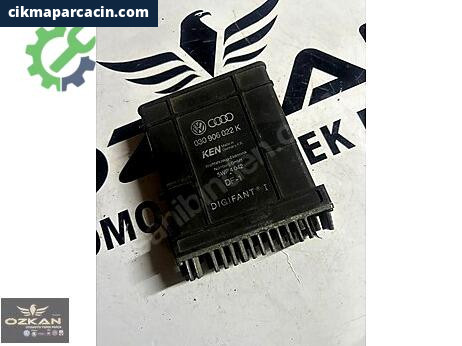 Volkswagen Polo Motor Beyni 5WP4042 çıkma parça