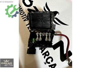 VW SKODA SEAT AUDİ AKÜ ÜST SİGORTA KUTUSU , AKÜ TERMİNALİ