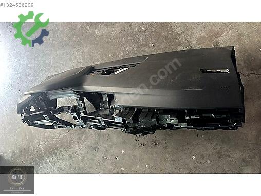 Volkswagen Golf Torpido 5H1857001 çıkma parça