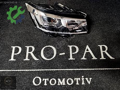 Volkswagen T-Roc Sağ Ön Far çıkma parça