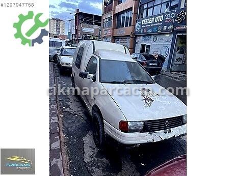 Volkswagen Caddy Ön Çamurluk çıkma parça