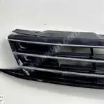 Volkswagen Jetta 2015- Ön Panjur Çıkma