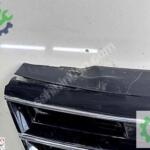 Volkswagen Jetta 2015- Ön Panjur Çıkma