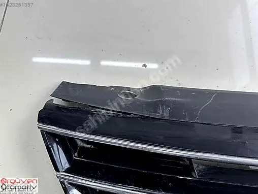 Volkswagen Jetta Ön Panjur çıkma parça