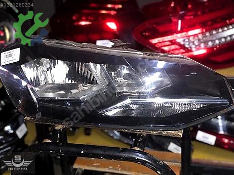 Volkswagen Polo Sağ Ön Far çıkma parça