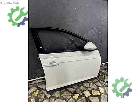 Volkswagen Taigo Sağ Ön Kapı çıkma parça
