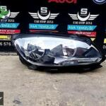 Volkswagen Touran Sağ Far OEM: 030126820200