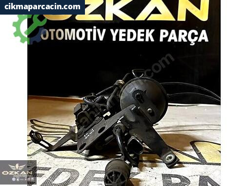 Volkswagen Transporter Klima Kompresörü çıkma parça