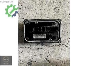 W176 900 1204 MERCEDES BENZ CLA/A KASA LED FAR BEYNİ