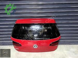WW GOLF 7 BAGAJ KAPAĞI KIRMIZI