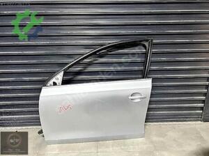 WW JETTA SOL ÖN KAPI GRİ 5C6 831 055