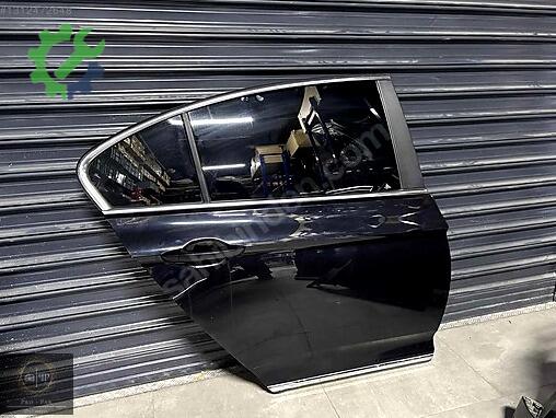 Volkswagen Passat Sağ Arka Kapı çıkma parça