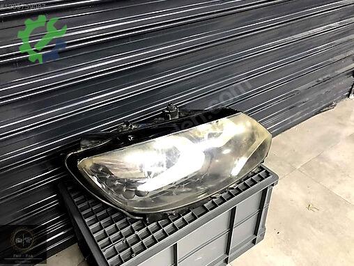 Volkswagen Sharan Sağ Ön Far 7N1941754B çıkma parça
