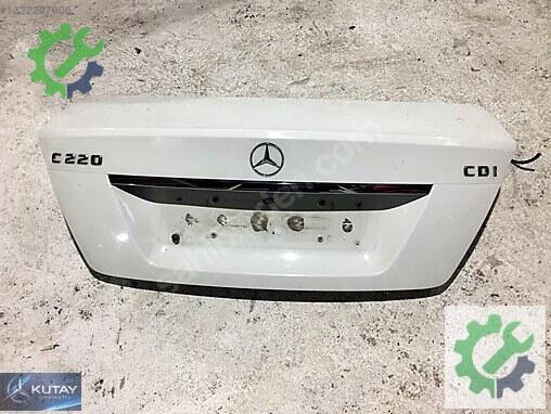 Mercedes-Benz C Bagaj Kapağı çıkma parça