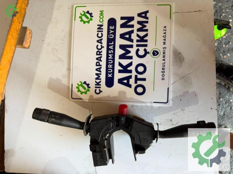 Ford Escort Sinyal Kolu çıkma parça