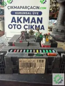 Citroen C3 Çıkma BSI Konfor Beyni Sigorta Kutusu 9664156780