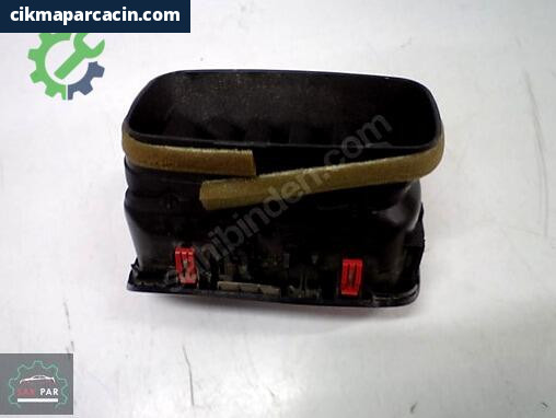 Toyota Yaris Panjur 55660-K0050 çıkma parça