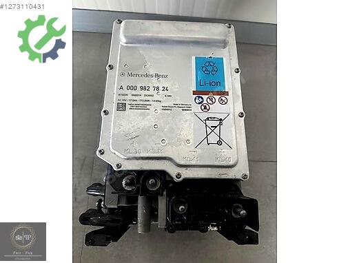 Mercedes-Benz GLC Akü A0009827824 çıkma parça